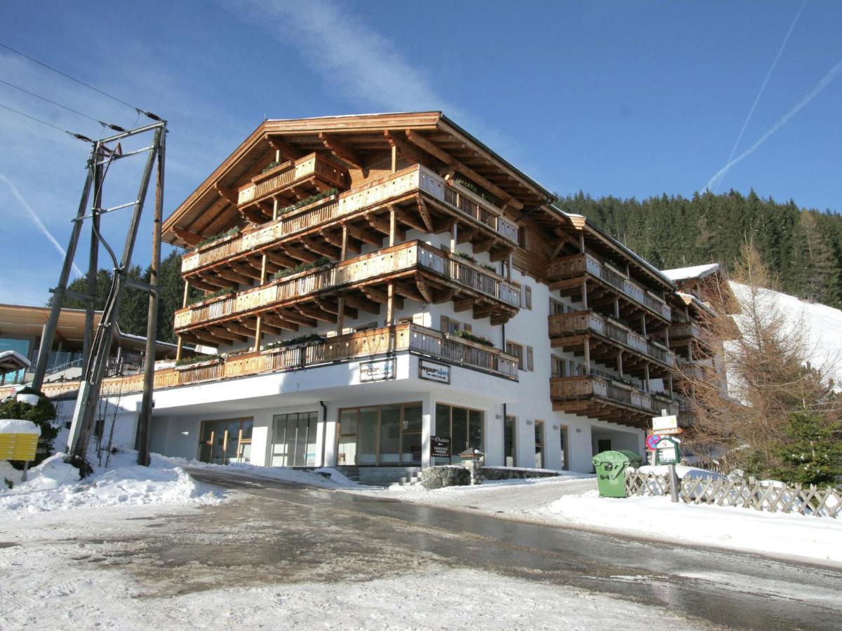 Holiday Home With Snow Covered Views Hollersbach im Pinzgau Exterior photo