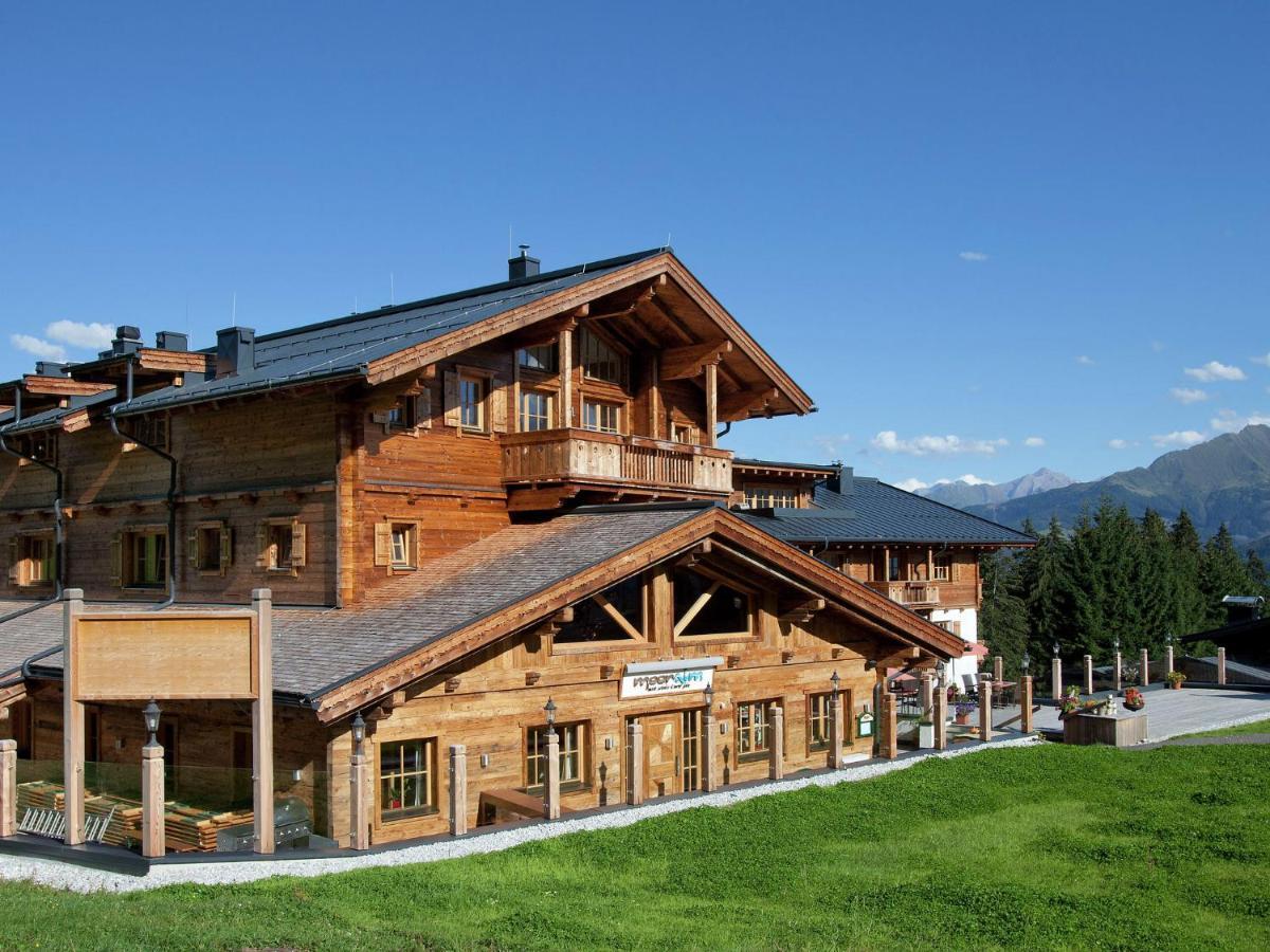 Holiday Home With Snow Covered Views Hollersbach im Pinzgau Exterior photo