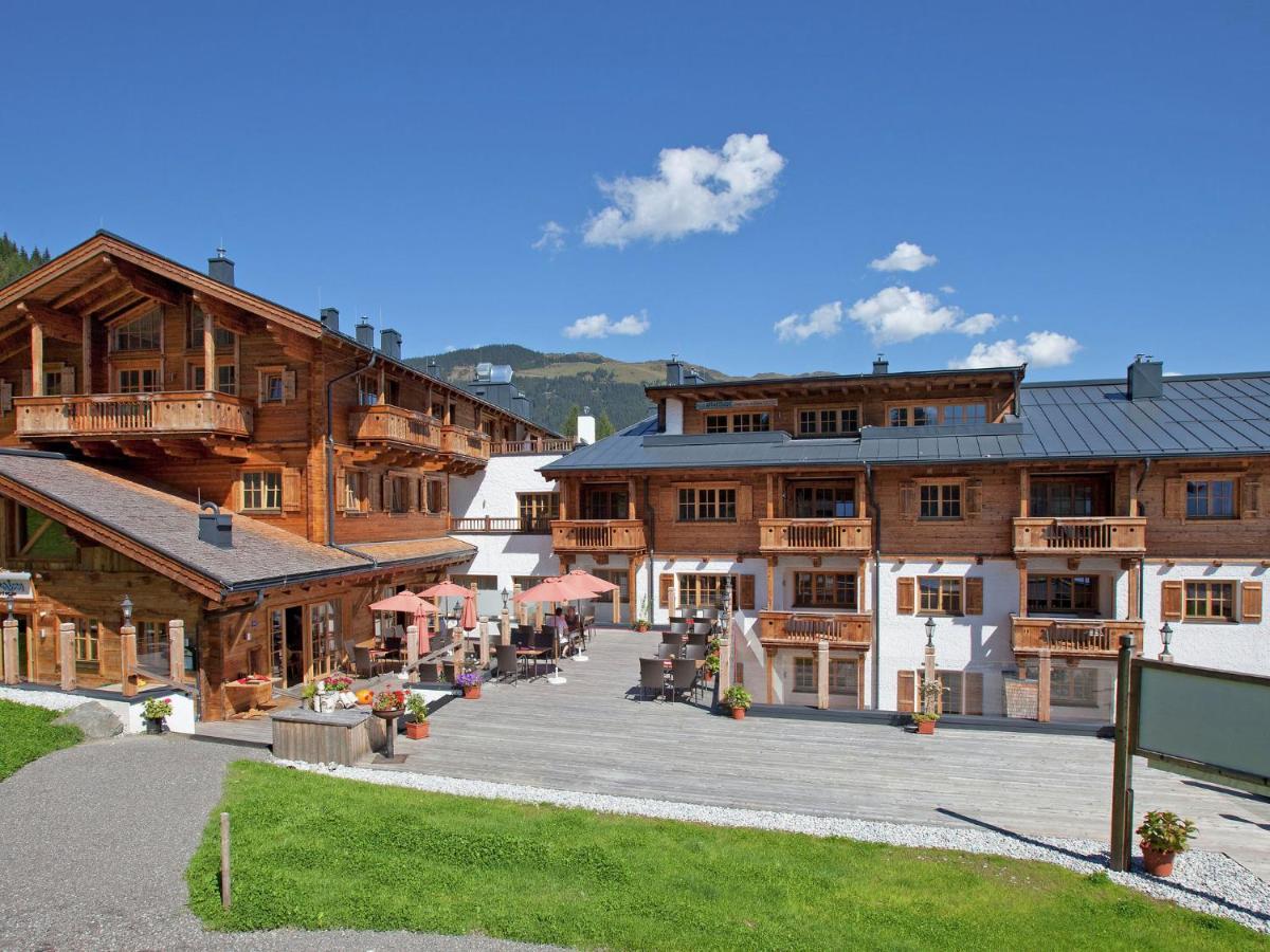 Holiday Home With Snow Covered Views Hollersbach im Pinzgau Exterior photo